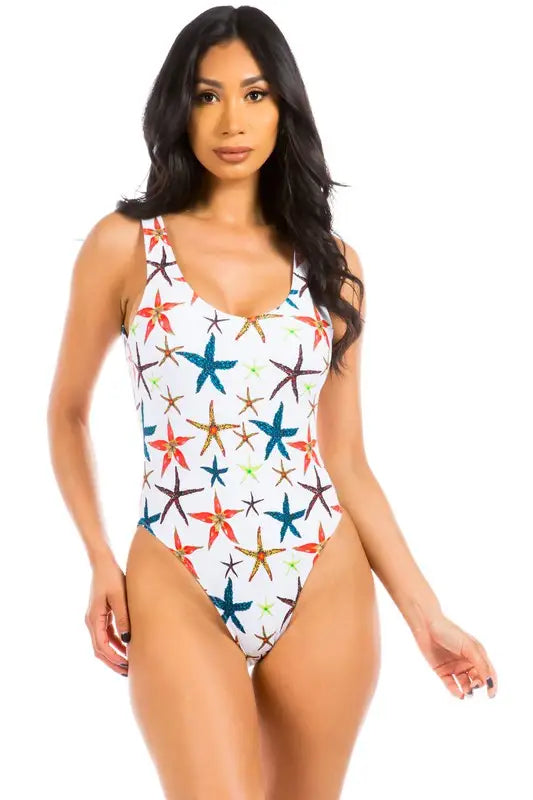 High-Cut Crushing On Starfish Swimsuit - White / S