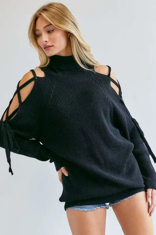 Mock Turtleneck Cutout Long Sleeve Sweater - S / Black