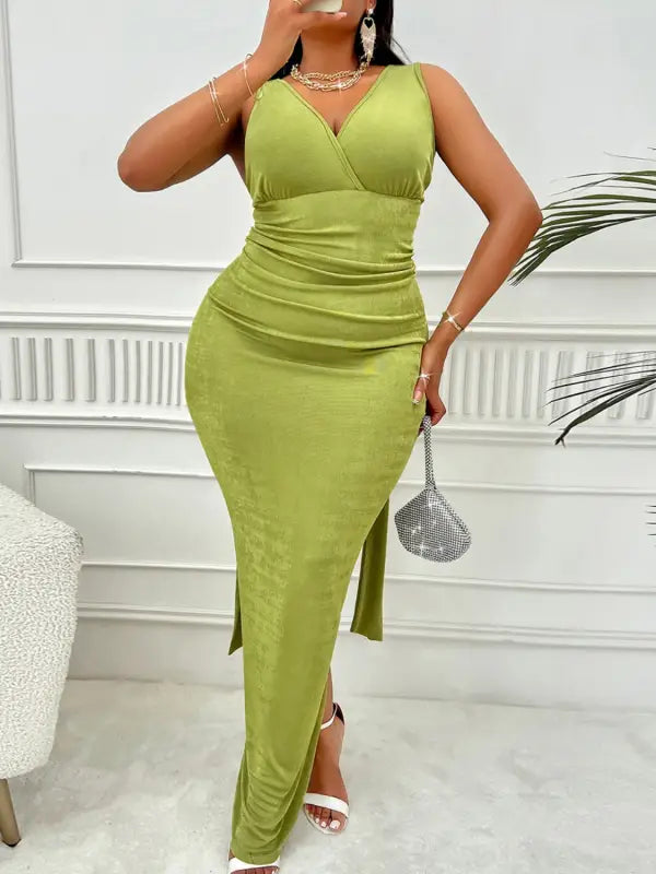Plus Size Backless Ruched Dress - XL / Light Green - Maxi