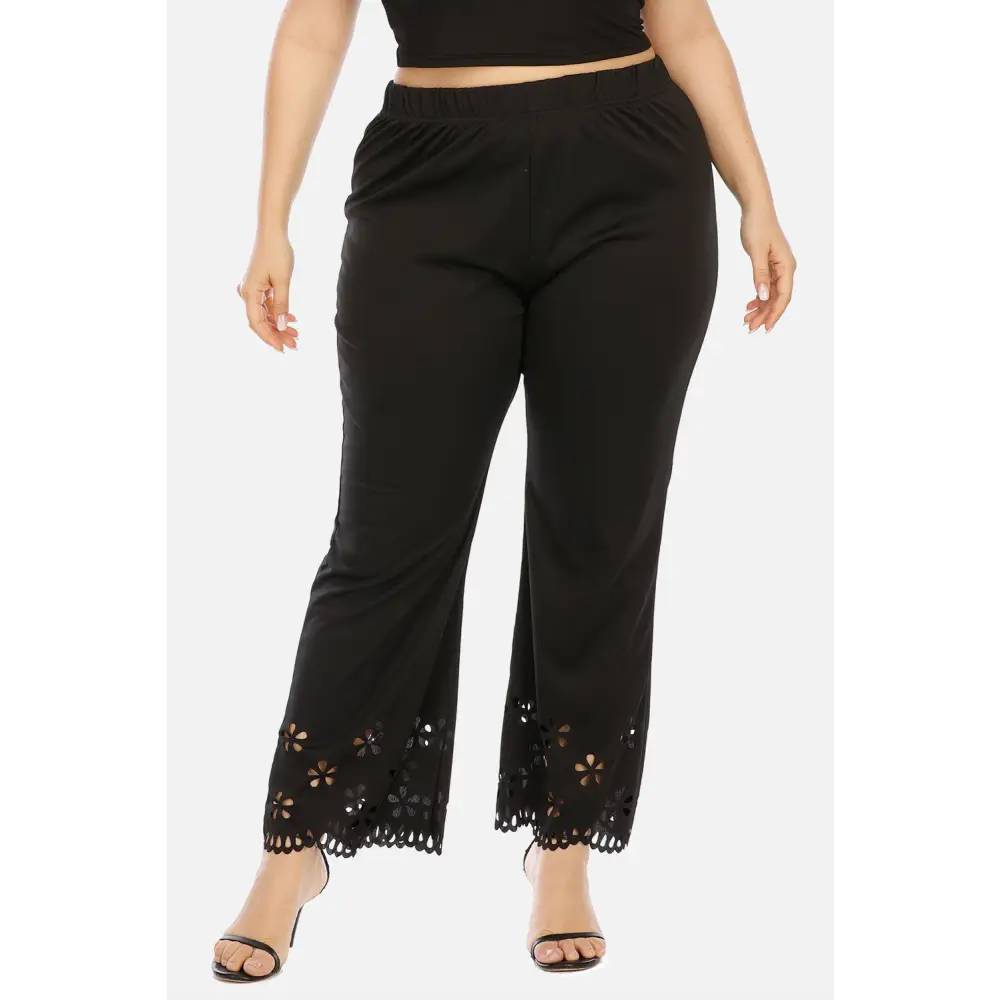 Plus Size Hollow Out Embroidery Detailed Pants - 1XL