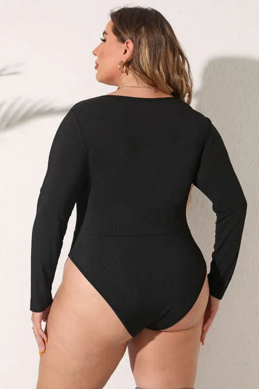 Plus Size Round Neck Long Sleeve Bodysuit (L-4XL)