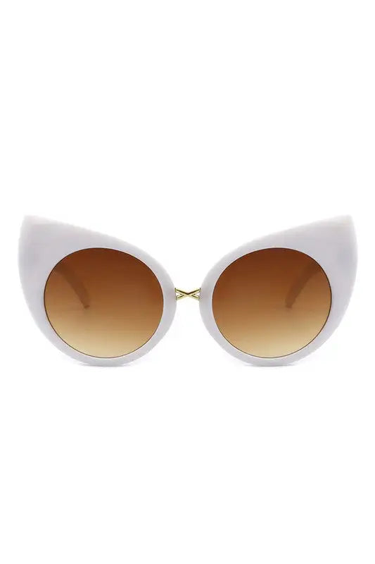Retro High Pointed Fashion Cat Eye Sunglasses - White